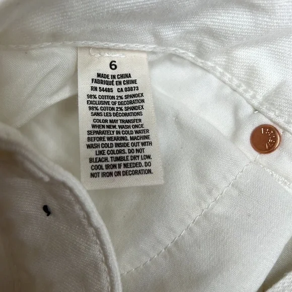 NWOT - American Eagle White Denim Shorts - Size 6 - Picture 2 of 5